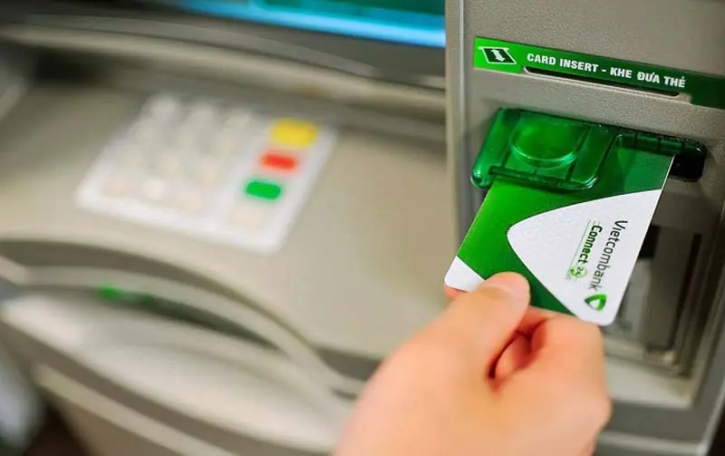 Từ ngày 1/7, một loại thẻ ATM sẽ không thể giao dịch, người dân chú ý
