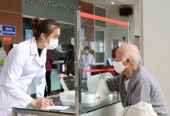 Tin vui: Chính thức đúng 8 ngày nữa khám bệnh tại nhà, vượt tuyến vẫn được Bảo hiểm y tế chi trả 100%