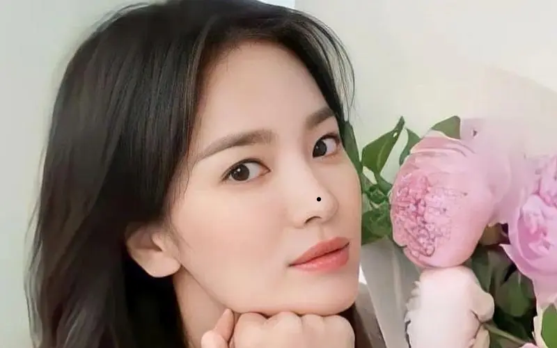 5 nốt ruồi "Đế Vương" càng già càng giàu: Ai có 1/5 cũng viên mãn cả đời, rất đáng chúc mừng