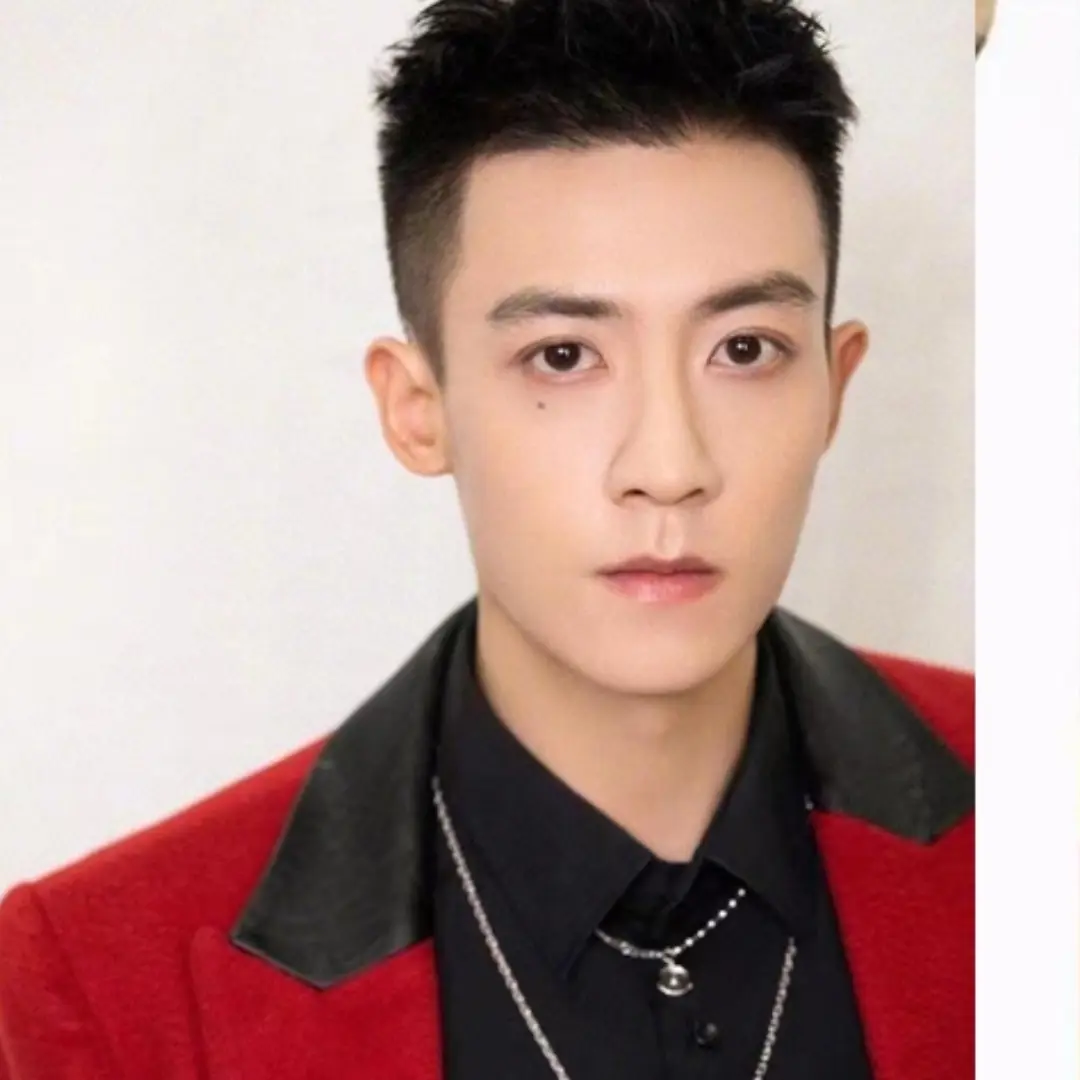 F4 keo kiệt nhất showbiz: Nam thần hạng A "tủn mủn" với vợ từng đồng, có người chuyên “đào mỏ” bạn gái