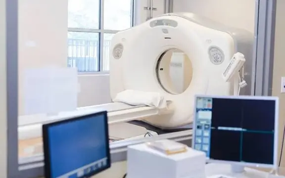 Người phụ nữ 34 tuổi t:ử v:ong sau khi chụp phim tại bệnh viện