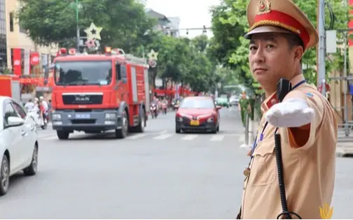 Cấm 3 tuyến đường ở Hà Nội phục vụ Triển lãm 80 năm thành tựu đất nước