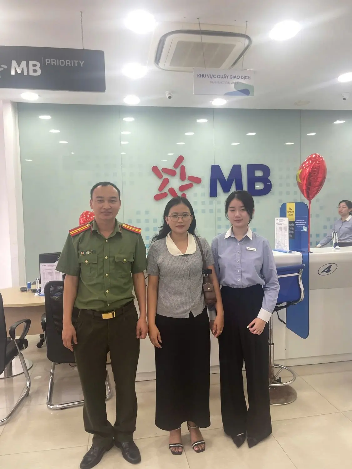 Tài khoản MBBank đã không sử dụng 3 năm, đột nhiên nhận được 4,8 triệu đồng chuyển khoản: Công an lập tức liên hệ, yêu cầu sao kê