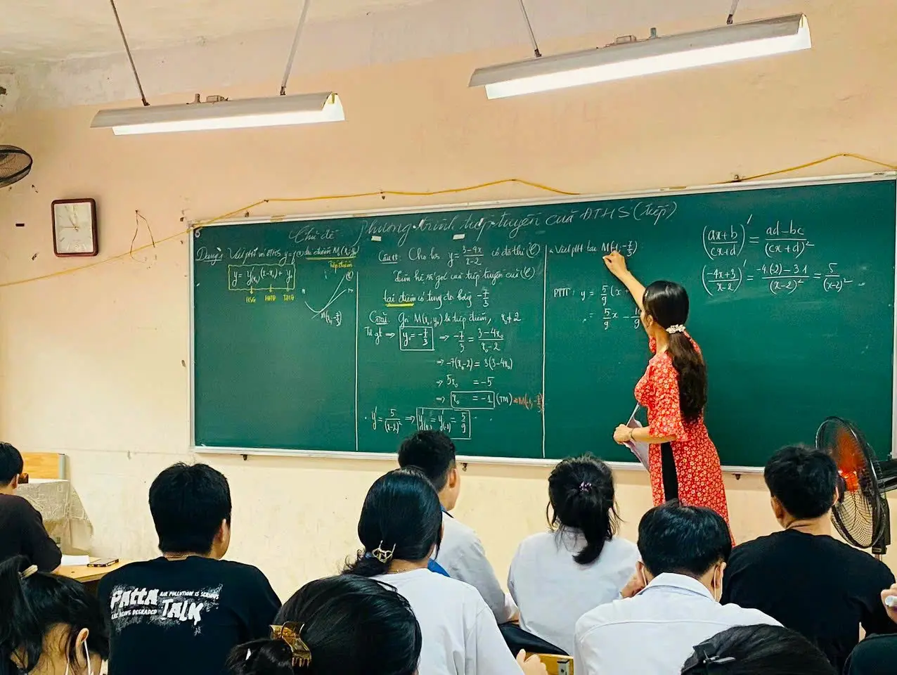 Thay đổi khiến phụ huynh TPHCM 'nức lòng': Dừng học thứ 7, không tan trước 16h30