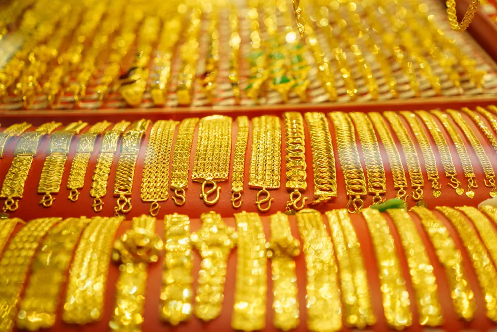 Giá vàng hôm nay 13/9: Rơi tự do