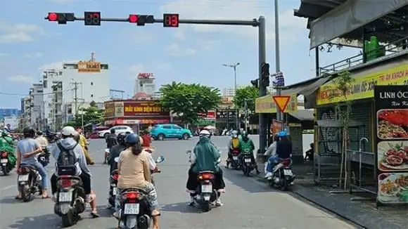 Quy định mới nhất về đèn đỏ, đèn xanh, đèn vàng, nhiều người tham gia giao thông chủ quan dễ bị phạt lên tới 20 triệu đồng