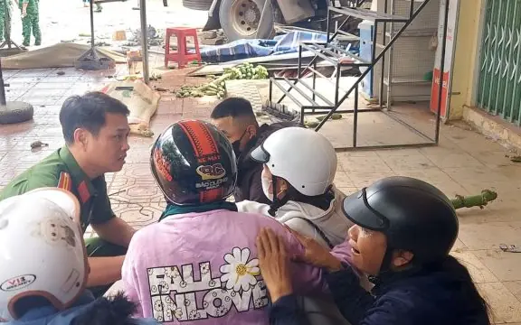Vụ xe tải lao vào chợ: Xác định d:anh t:ính 3 n:ạn nh:ân tuvong