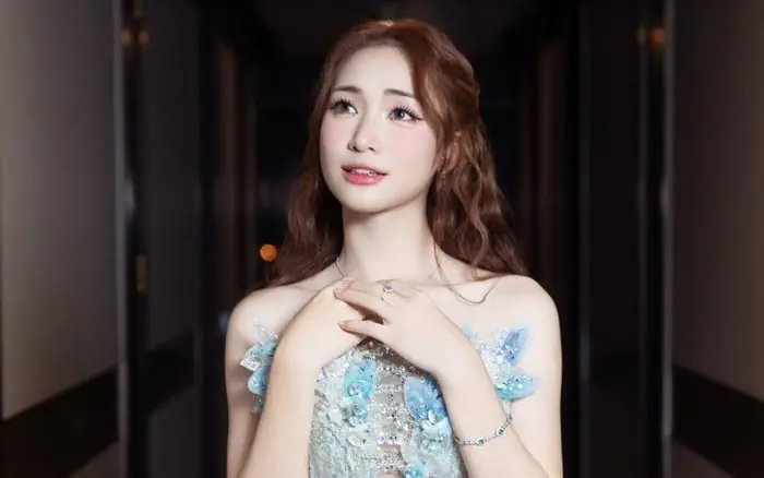 Hoà Minzy gặp 'sự cố' trên sân khấu, một chi tiết gây dậy sóng