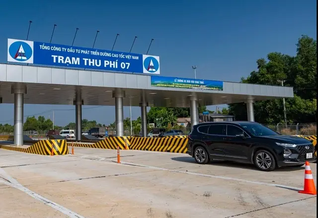 Từ ngày 1.10 không có tiền trong tài khoản giao thông, qua trạm BOT có bị ph:ạt?