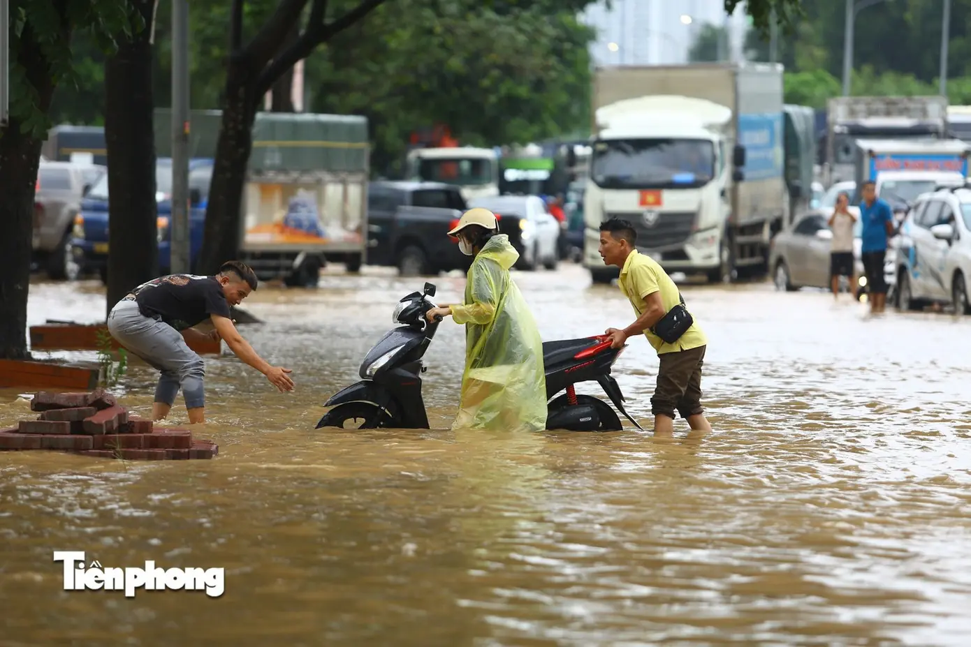 Hà Nội có thể mưa trên 350mm, nguy cơ ngập lụt diện rộng