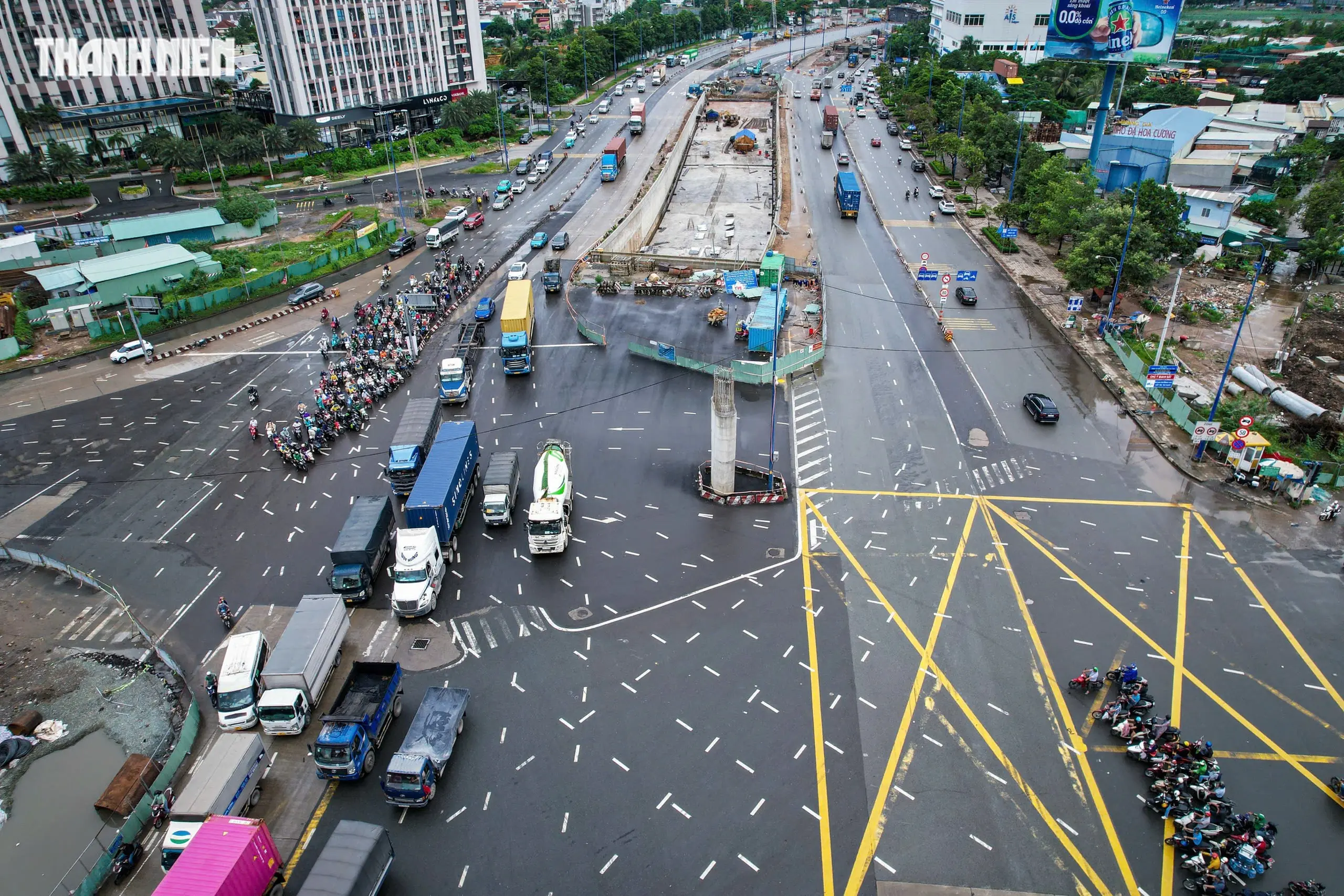Xóa vạch kẻ đường như ma trận ở nút giao An Phú