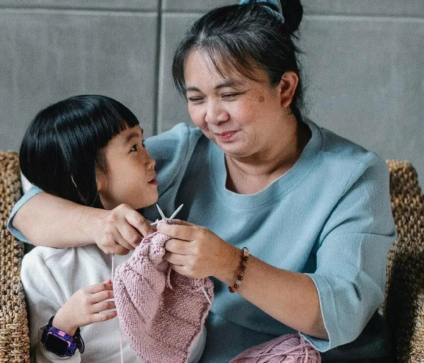 "Con ơi, đừng mang cháu đến thăm mẹ nữa..." - Lời tâm sự đau lòng của 1 người già khiến bao gia đình thức tỉnh