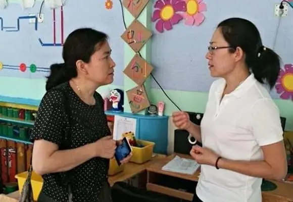 Bé 3 tuổi đọc thuộc lòng hàng chục bài thơ nhưng bị trường mẫu giáo trả về sau 5 ngày: Lý do xót xa đằng sau danh xưng “thần đồng”