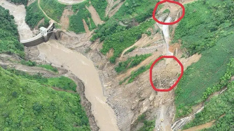 Tìm thấy xe bán tải cùng 3 người đàn ông mất tích tại Lào Cai