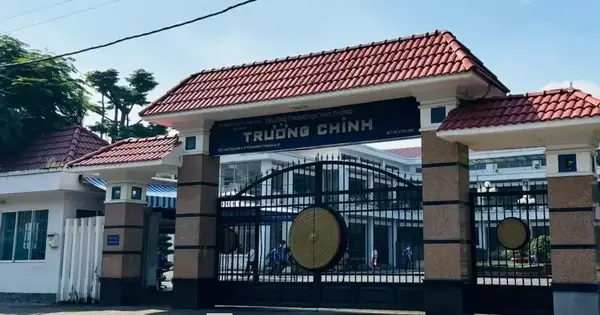 Mất điện thoại, giáo viên yêu cầu cả lớp viết 'người nghi ngờ' khiến phụ huynh bức xúc
