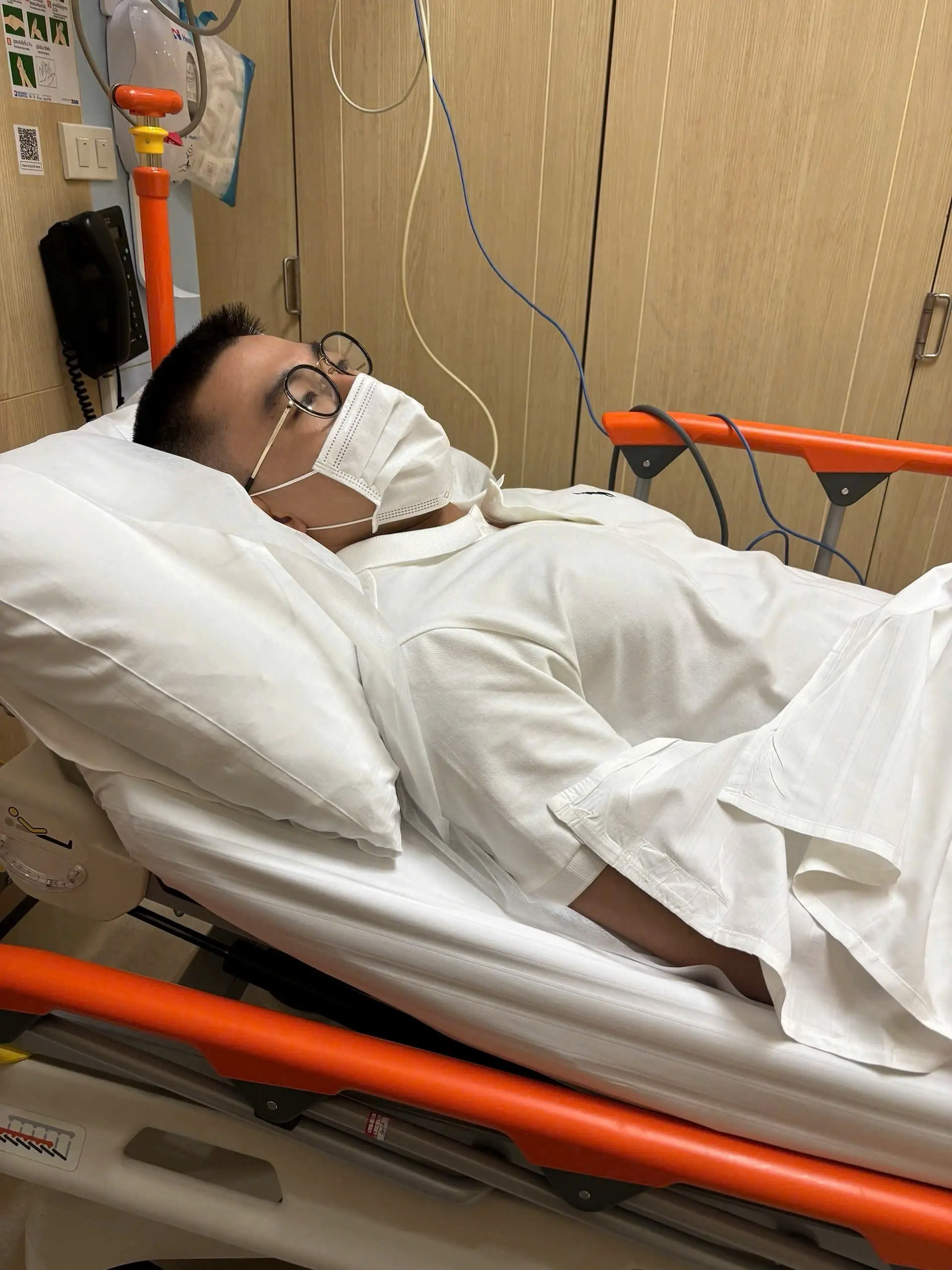 Công Vinh nhập viện cấp cứu