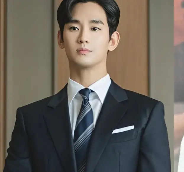 Kim Soo Hyun được cứu rồi!