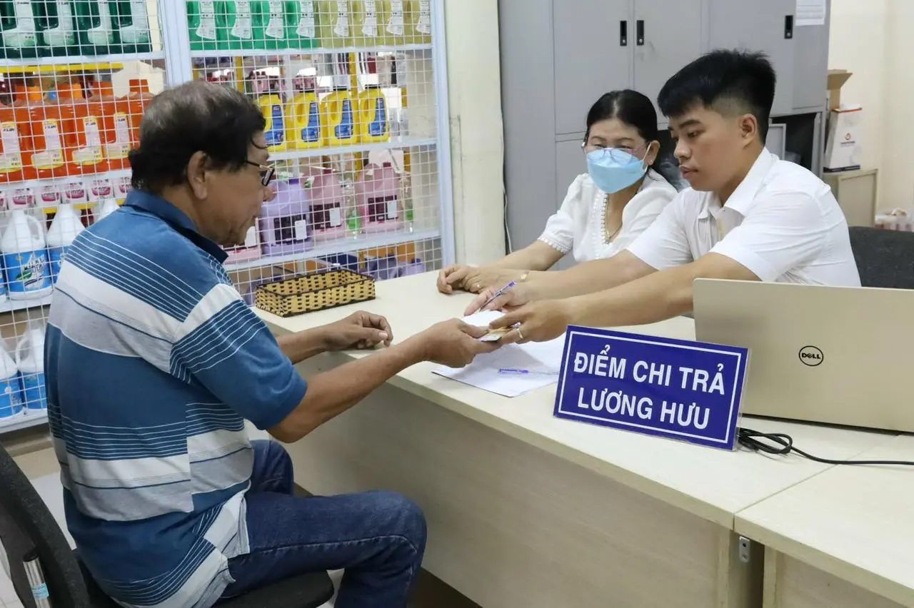 Thay đổi hình thức và nơi nhận lương hưu thế nào?