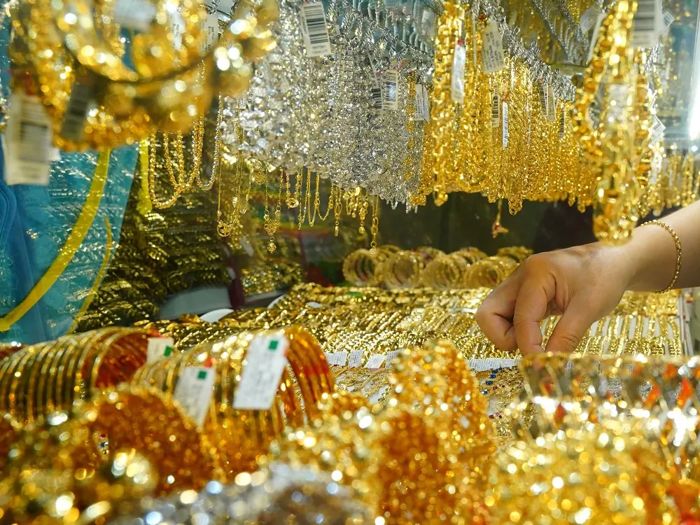 Cửa hàng phát thông báo KHẨN đến toàn bộ khách hàng cần mua bán vàng