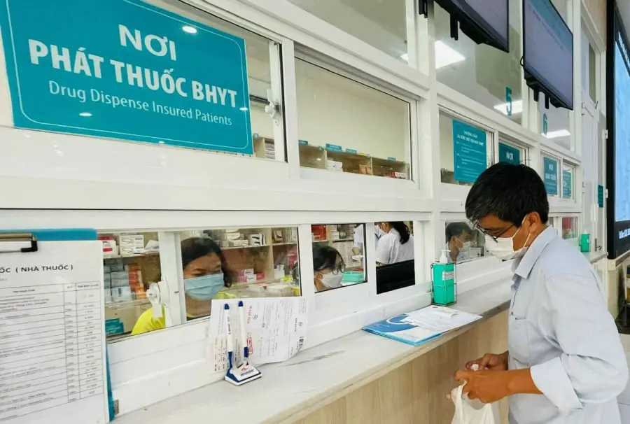 BHXH Việt Nam chính thức lên tiếng về khoản thu 50.000 đồng khi đổi nơi khám chữa bệnh BHYT ban đầu