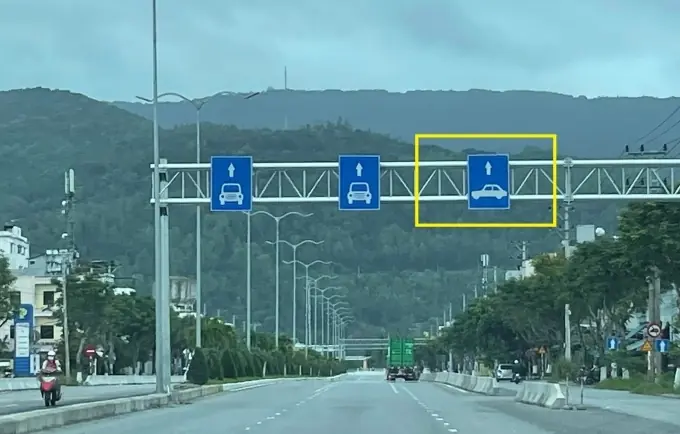 Biển phân làn - khi nào ôtô dọc, khi nào ôtô ngang