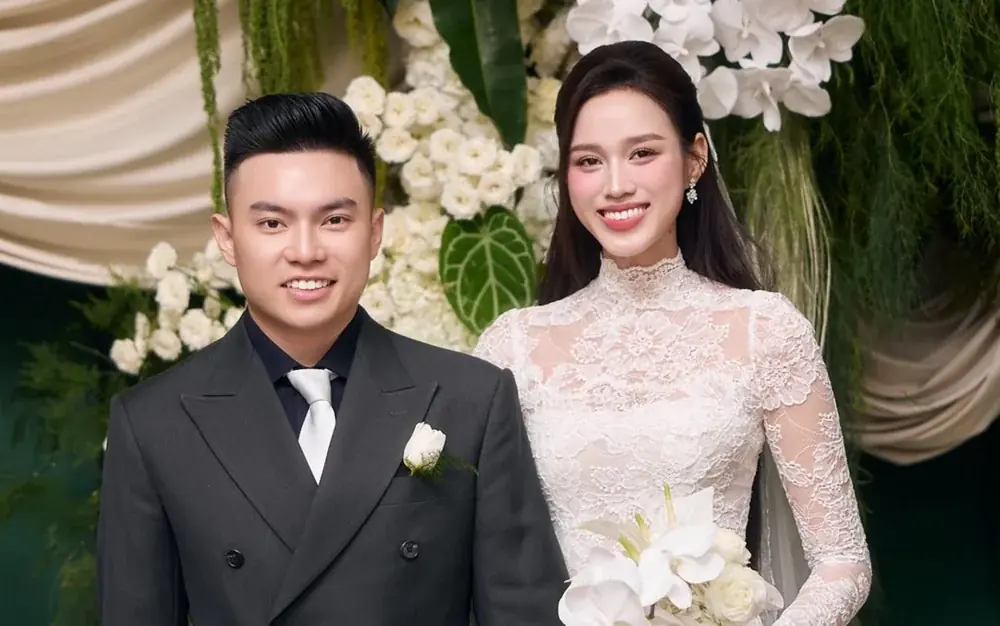 Bất ngờ với món đồ mẹ chồng Đỗ Thị Hà trao ở đám cưới sáng nay, lộ rõ thái độ với nàng dâu mới