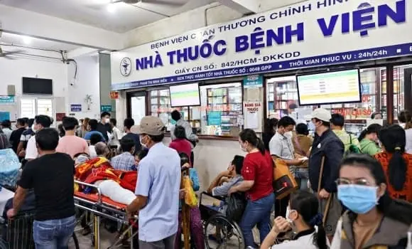 Mức đóng bảo hiểm y tế tự nguyện mới nhất 2025: Cách tính chi tiết và quyền lợi người tham gia