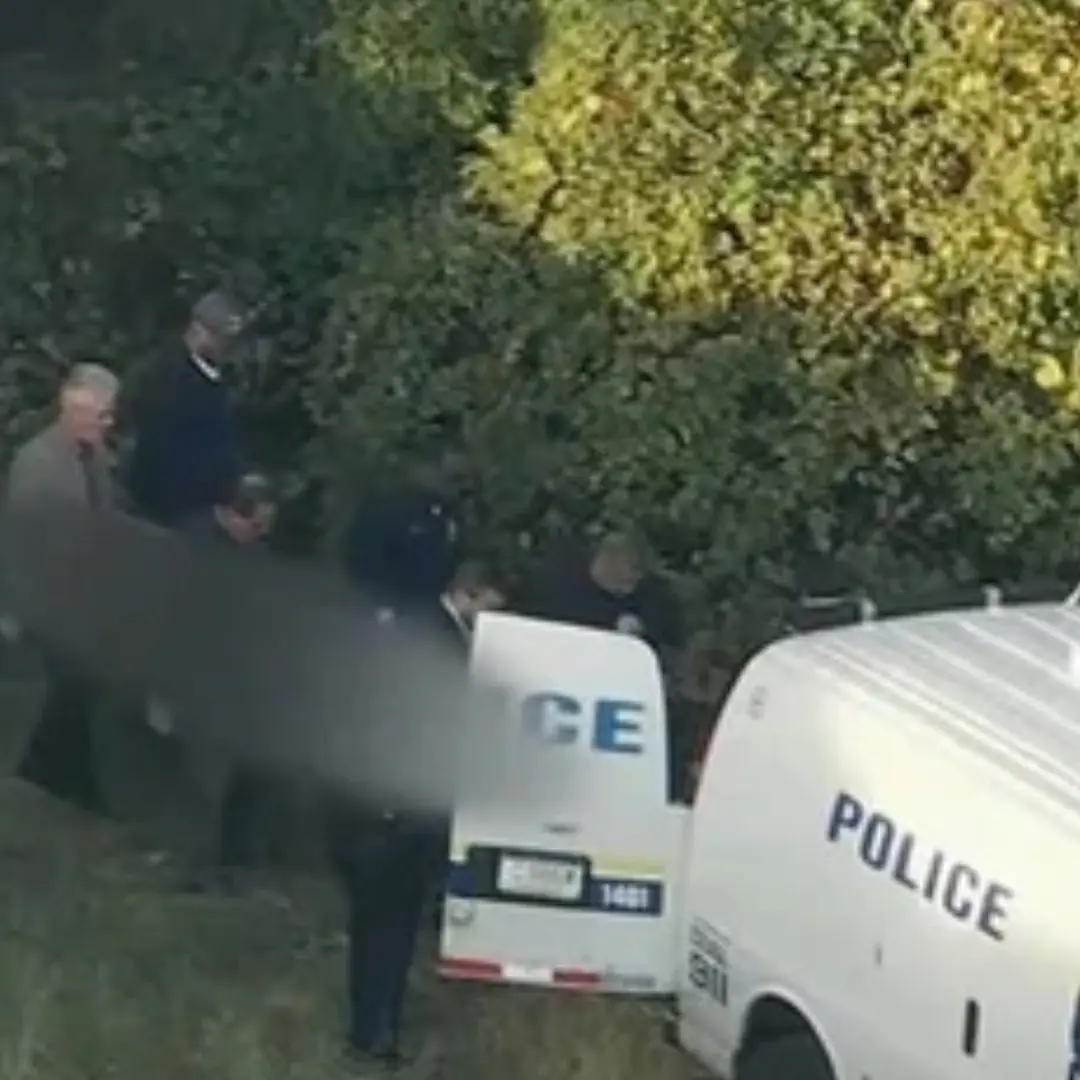 Bàng hoàng phát hiện một nữ người mẫu 💀💀 nhiều ngày gần trường học bỏ hoang