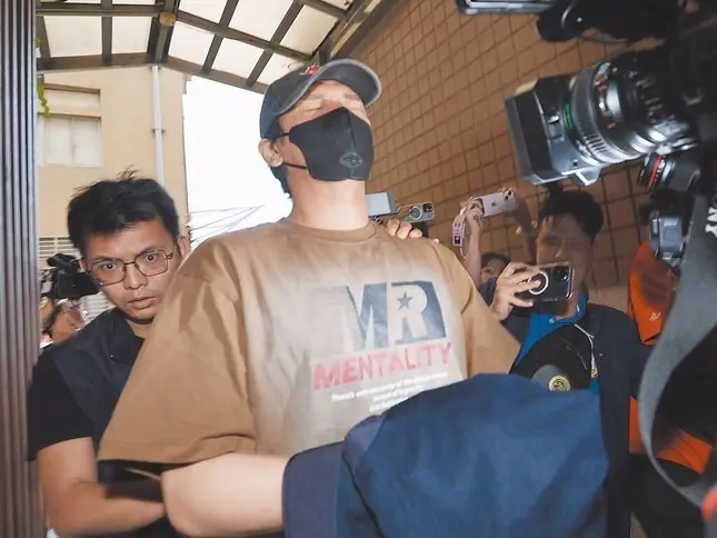 Chiếc điện thoại đưa gần 50 sao hạng A vào trại giam