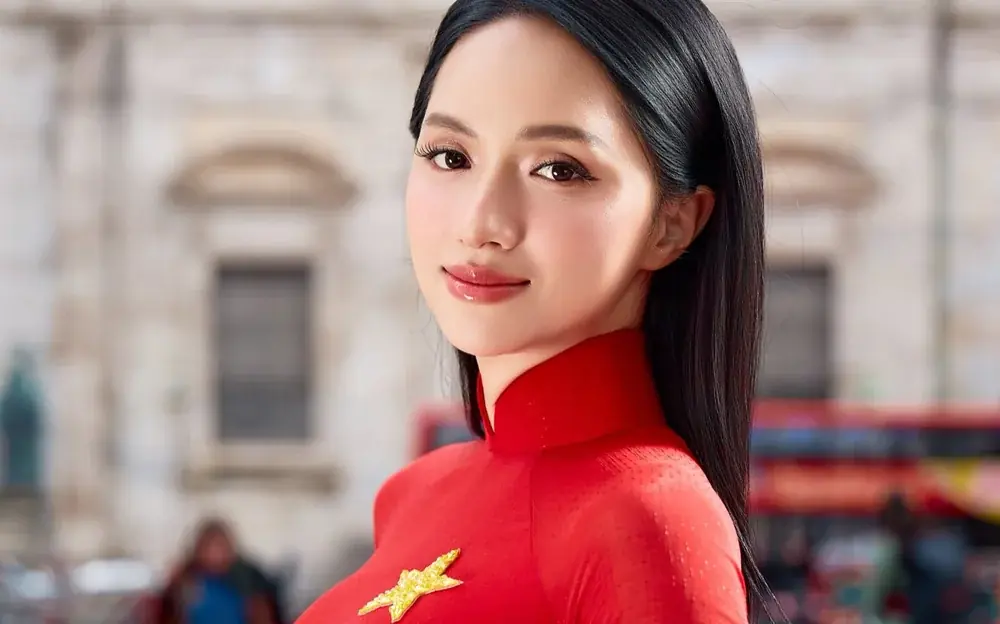 Hương Giang tung ảnh sẵn sàng cho Miss Universe 2025, visual cực gắt hứa hẹn bùng nổ tại đấu trường quốc tế