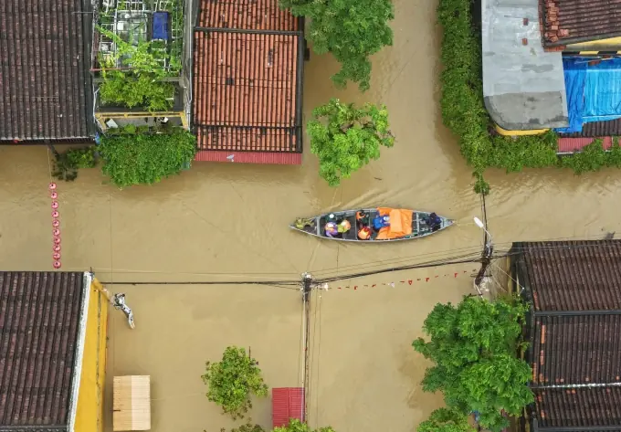 Huế mưa lịch sử, lượng mưa một ngày gần bằng mức lớn nhất thế giới năm 1966
