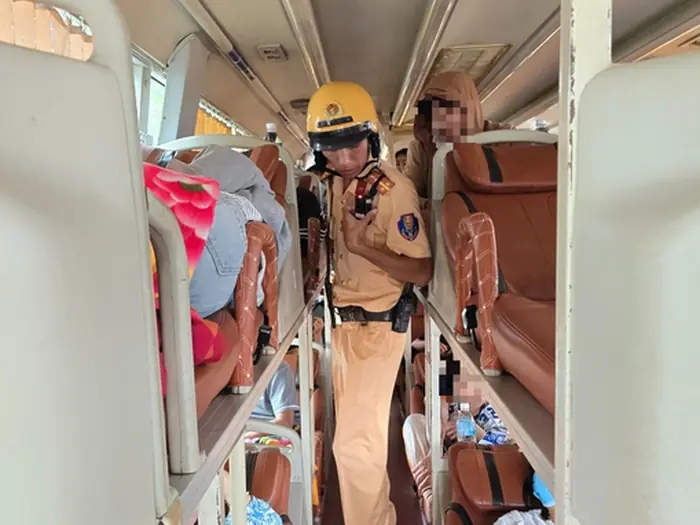 Đề xuất cấm xe giường nằm: Xe có lỗi hay lỗi ở con người?