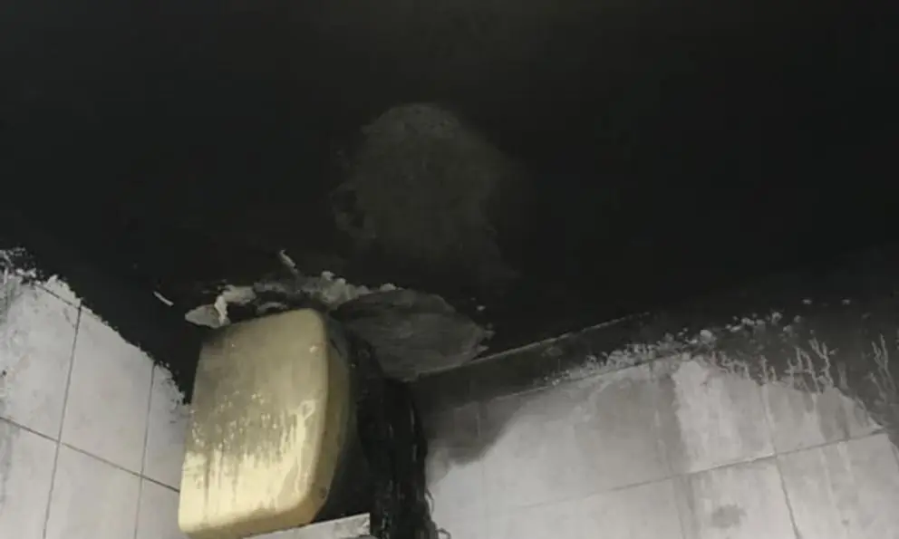 Bé trai 17 tháng bỏg toàn thân do bình nóng lạnh phát n::ổ: Nguyên nhân từ thói quen của nhiều gia đình