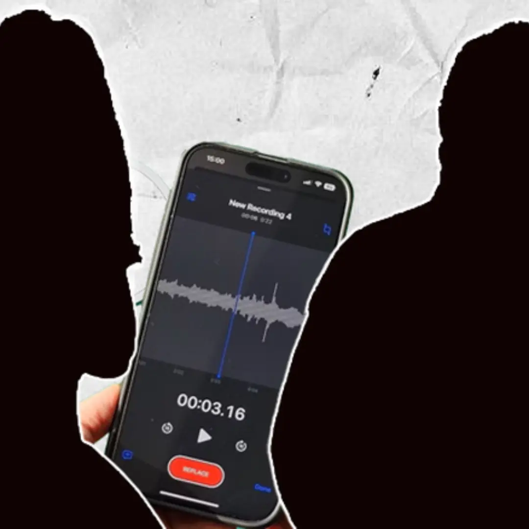 File ghi âm hé lộ bí mật động trời khiến cả showbiz điêu đứng