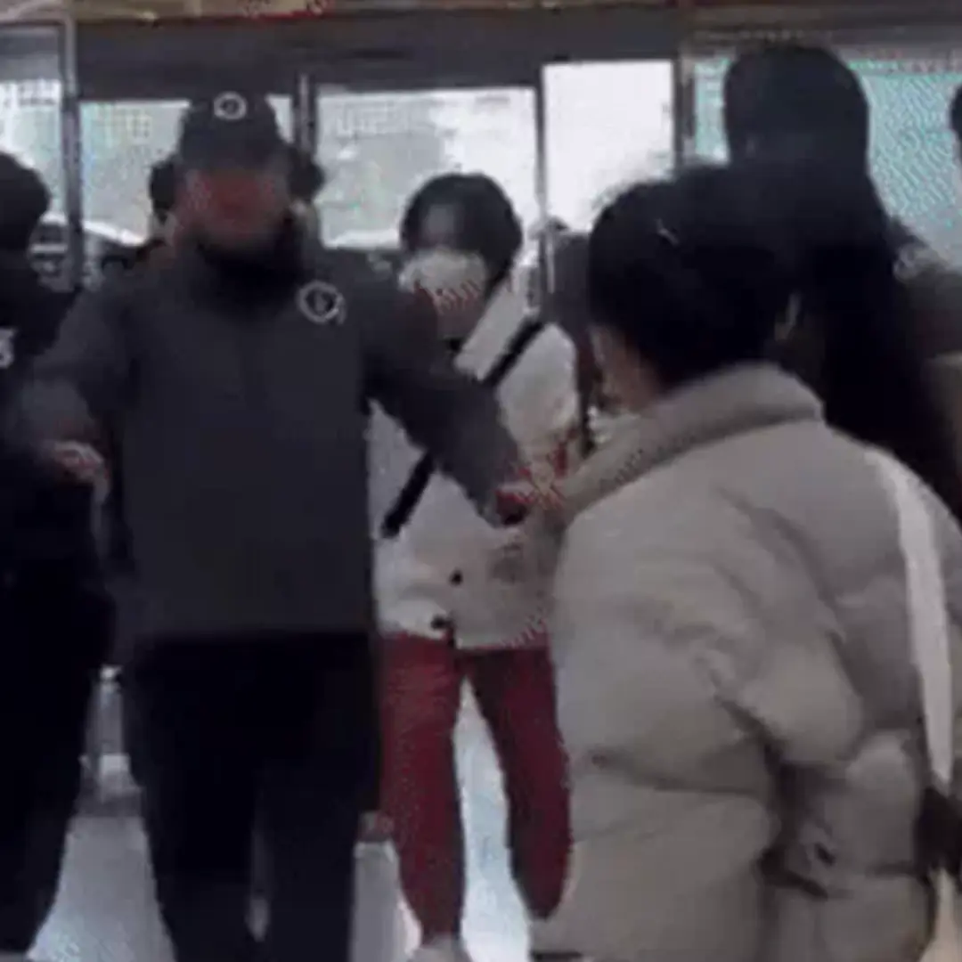 Thánh kh:ẩ:u ng:h:i:ệ:p showbiz lùn đi gần 10cm sau vụ t:a:i n:ạ:n ô tô kinh hoàng?