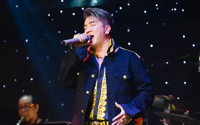 Choáng với số tiền Đàm Vĩnh Hưng ủng hộ người dân vùng lũ