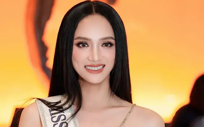 'Dậy sóng' với Hương Giang giữa lúc ông Nawat mắng thí sinh ở Miss Universe