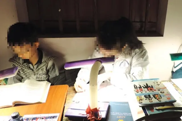 Từ 15.12, cha mẹ bị ph:ạt đến 10 triệu nếu é:p con học quá sức