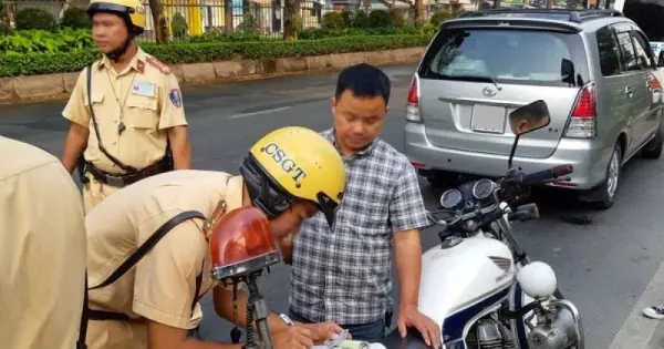 Các lỗi khiến tài xế bị trừ gần hết điểm bằng lái