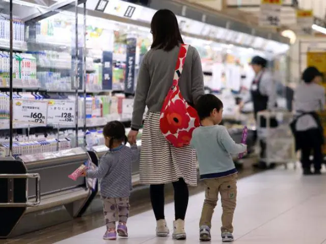 Đừng nói "nhà mình nghèo lắm" khi con vòi vĩnh, câu trả lời này của bố mẹ mới khiến trẻ thành công!