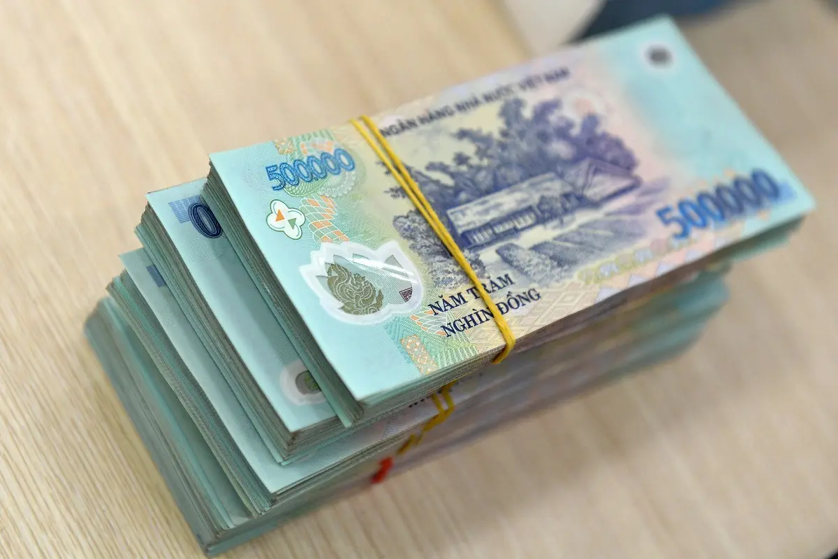 Nhận lương hai nơi, cẩn thận “vướng” thuế thu nhập cá nhân nếu không biết điều này