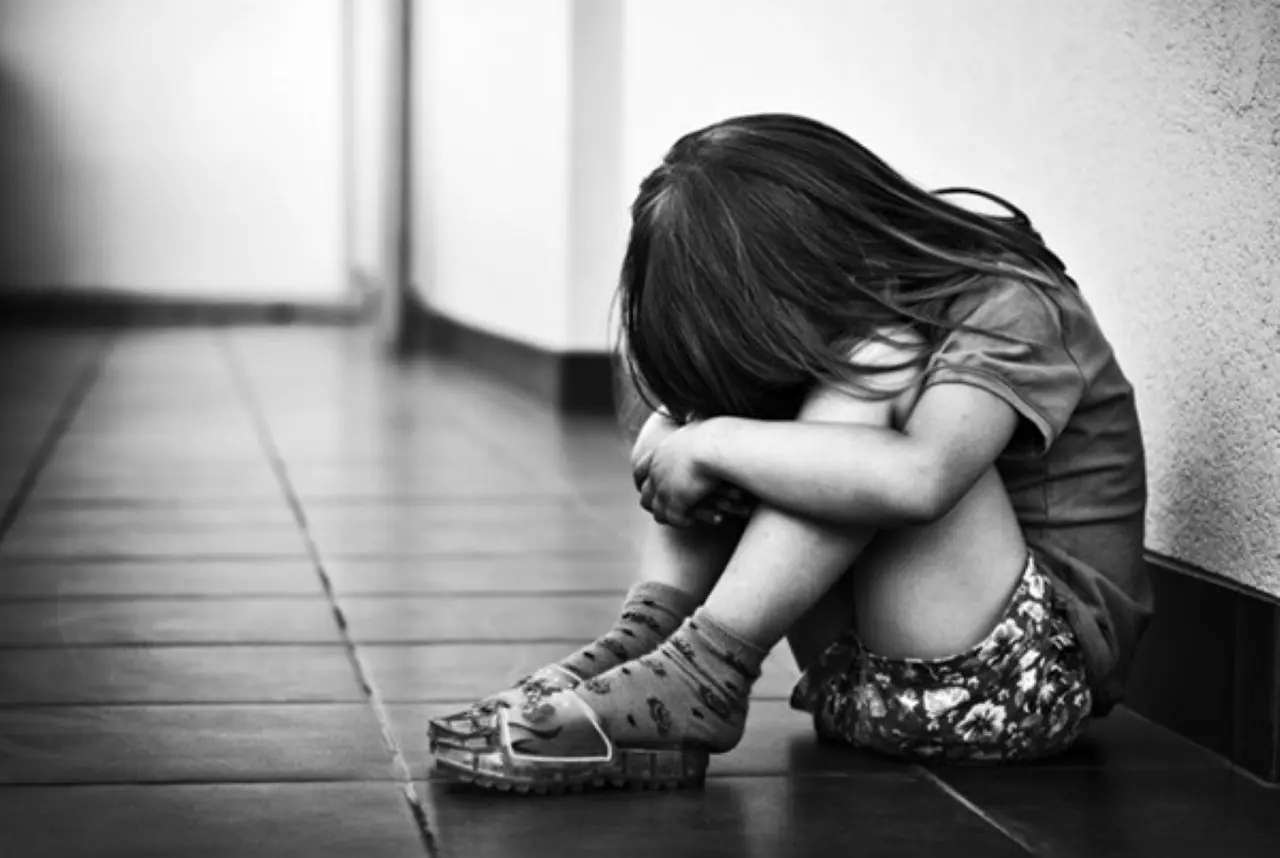 Từ ngày 15/12/2025, cha mẹ không giáo dục con cái là trẻ em có thể bị phạt đến 20 triệu đồng.