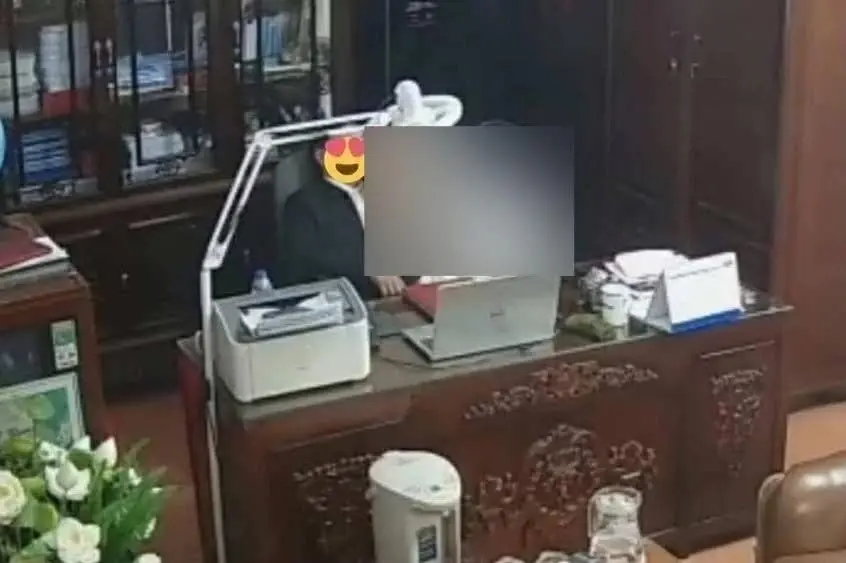 Sở GD-ĐT Ninh Bình vào cuộc vụ lãnh đạo trường THPT với nhiều phụ nữ