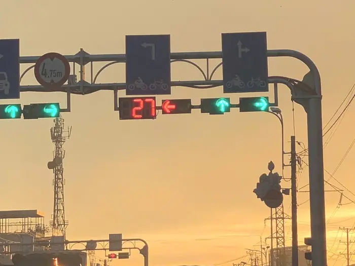 Điều khiển đèn giao thông ở Hà Nội bằng AI