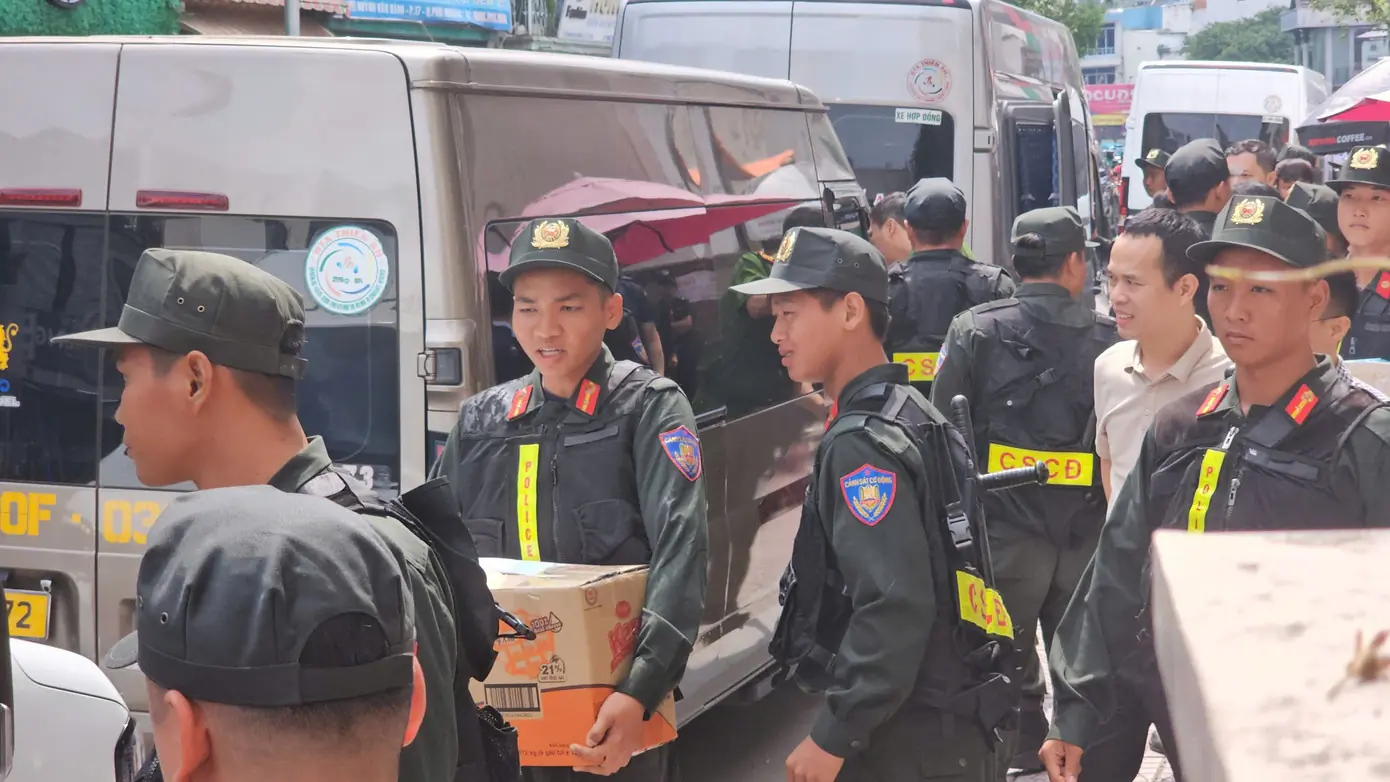 Thẩm mỹ viện Mailisa mở cửa trở lại sau một ngày bị khám xét, lượng khách thưa vắng