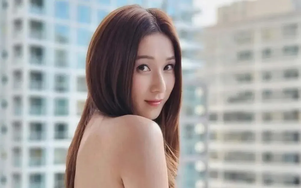 Rộ tin ngọc nữ màn ảnh ly hôn sau gần 10 năm chung sống, ra tòa giành nuôi 3 con, thực hư ra sao?