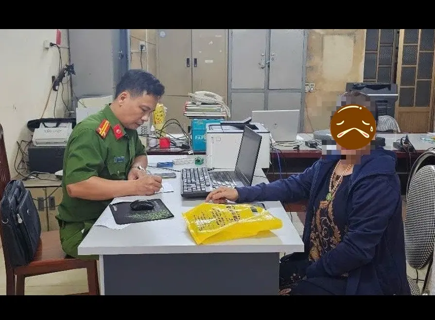 Cụ bà rút 600 triệu đồng trong sổ tiết kiệm để chuyển vào tài khoản của chính mình: Nhân viên Agribank nghi gian lận, báo công an xã