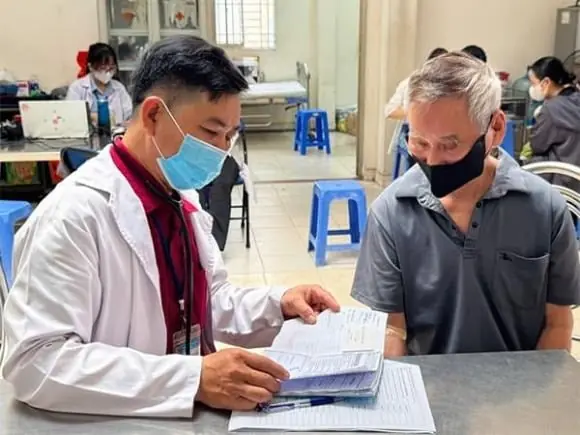 Chính phủ đề xuất khám sức khỏe miễn phí cho toàn dân từ 2026, mỗi năm ít nhất 1 lần