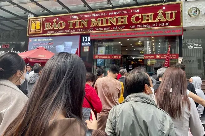 Giá vàng liên tục biến động, một đơn vị thông báo tạm ngừng giao dịch vàng trực tuyến