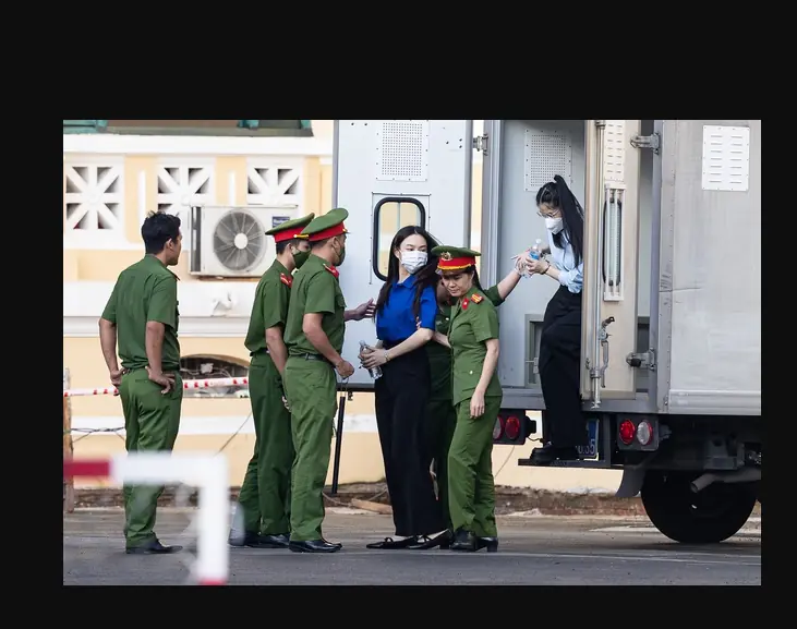 Trước phiên tòa "Chị Em Rọt", xuất hiện bài viết "hoa hậu Thùy Tiên nên được tại ngoại"